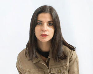María